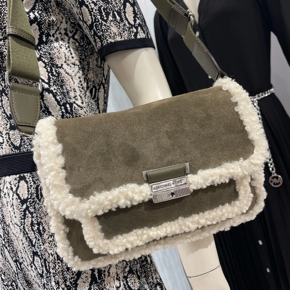 MICHAEL KORS Bradshaw Medium Suede and Faux Shearling Messenger Bag Olive  NWT